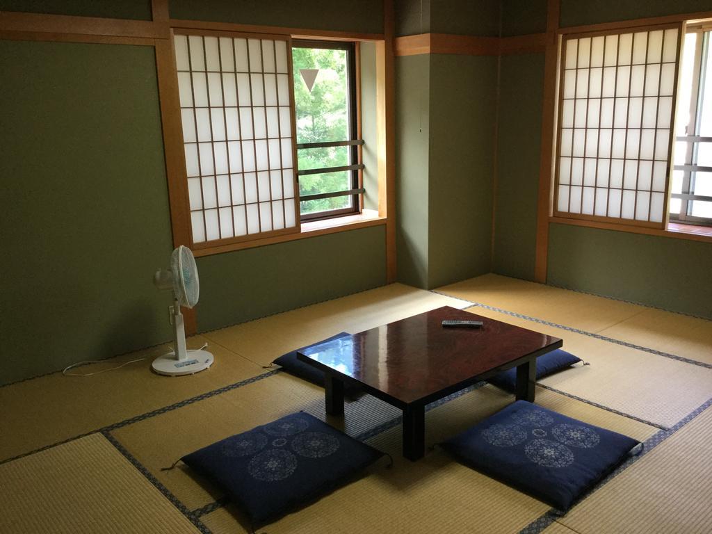 ホテル Yunosato 高山市 エクステリア 写真